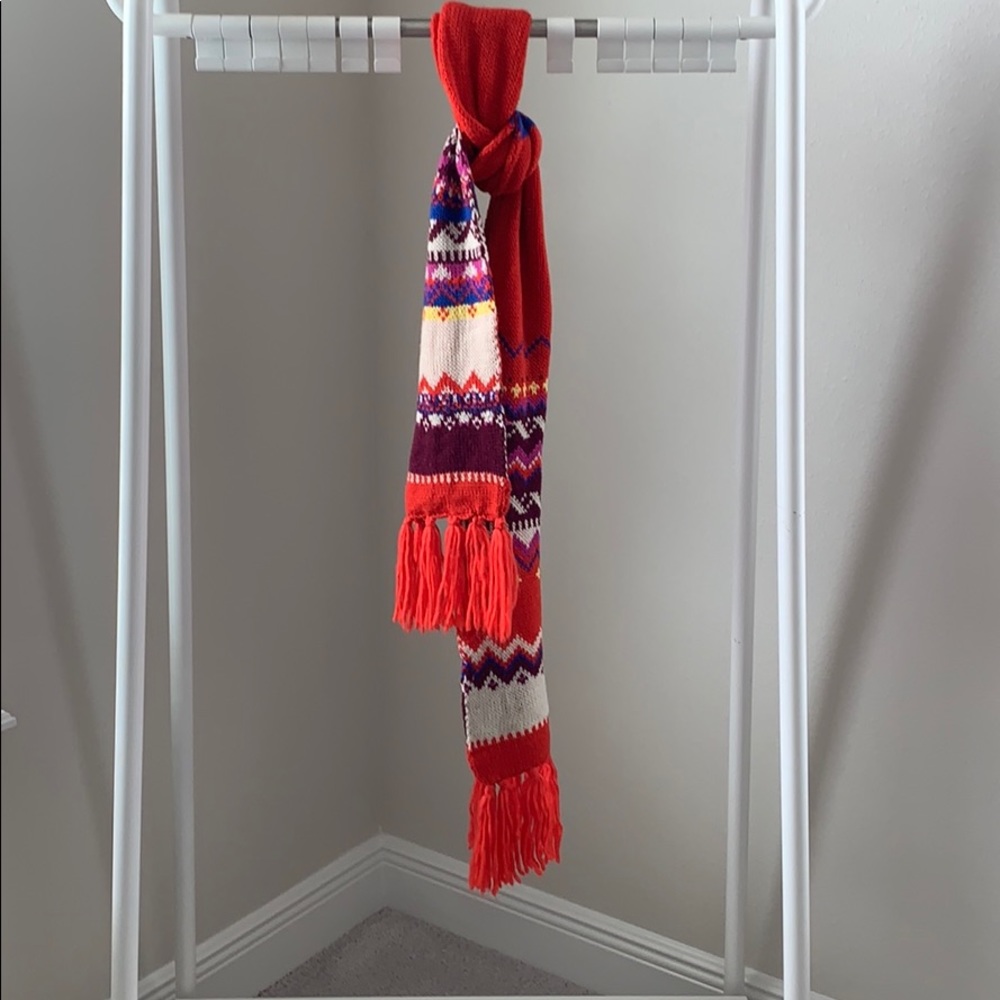 Holiday scarf